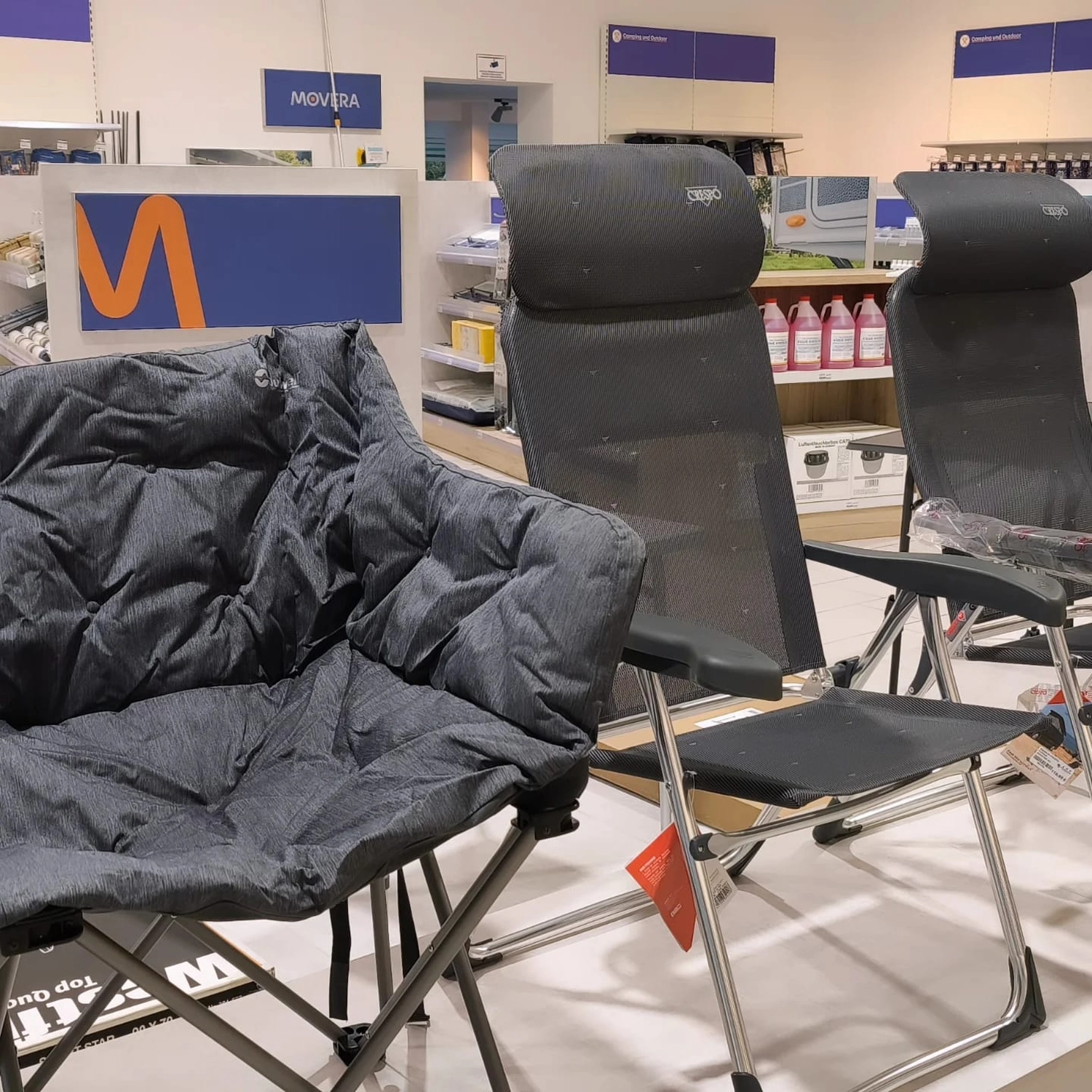 Camping Zentrale Grünberg - Campingshop & Werkstatt - Stühle