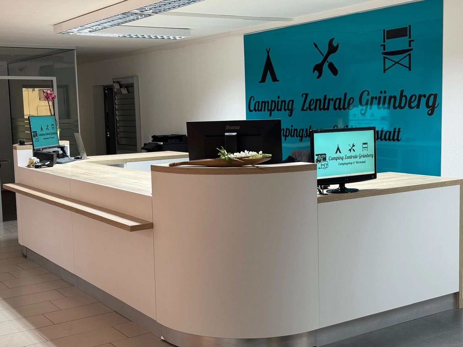 Camping Zentrale Grünberg - Campingshop & Werkstatt - Ladentheke